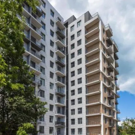 Platinum Sunset Apartment *